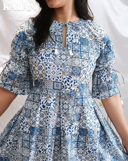 Blue Bloom - Elegance Unfold