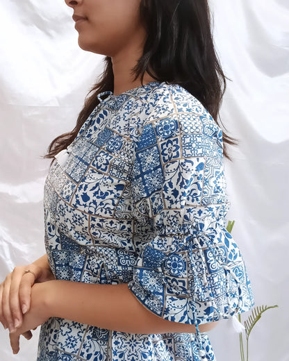 Blue Bloom - Elegance Unfold